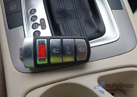 2010 Volkswagen Passat Komfort из США, поврежденный, VIN WVWJK7AN4AP054217